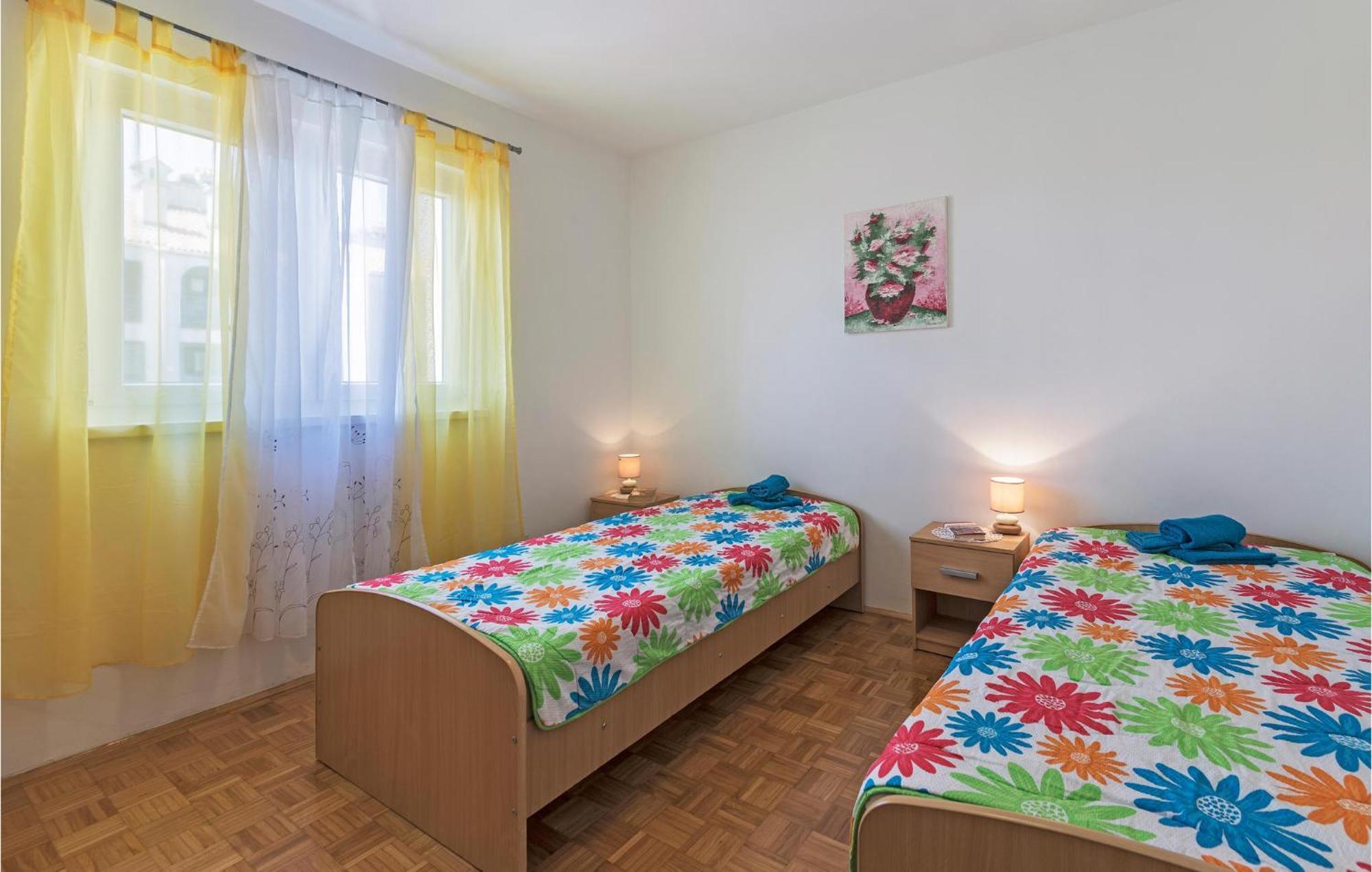 Gorgeous Apartment In Pula With House Sea View Zewnętrze zdjęcie