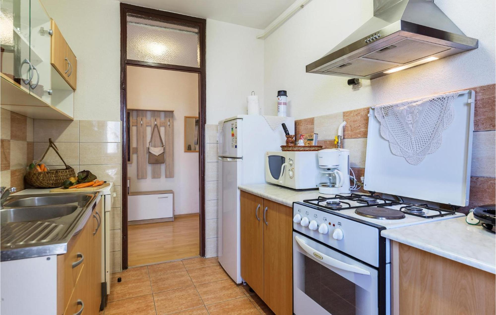 Gorgeous Apartment In Pula With House Sea View Zewnętrze zdjęcie