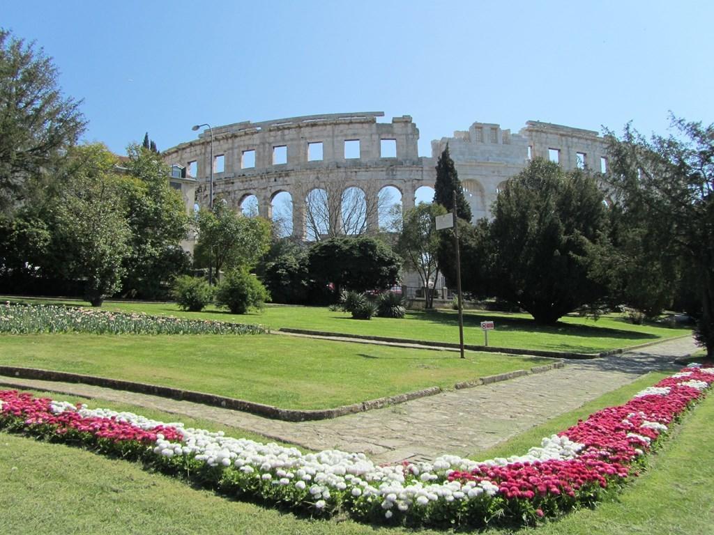 Gorgeous Apartment In Pula With House Sea View Pokój zdjęcie