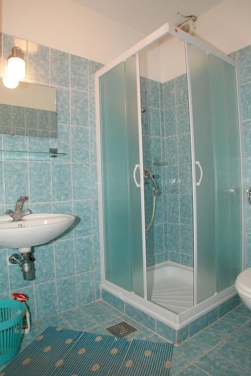 Gorgeous Apartment In Pula With House Sea View Zewnętrze zdjęcie